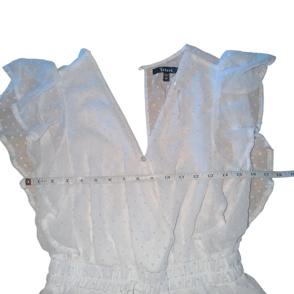 🛍️White  Lace Polka Dot Ruffled Romper - Picture 4 of 5